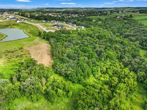 Lot 79 Waterbridge Dubuque IA 52003