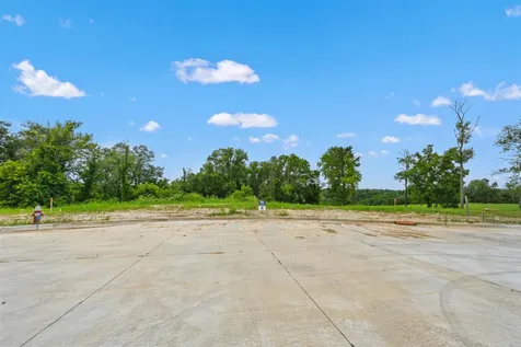 Lot 79 Waterbridge Dubuque IA 52003