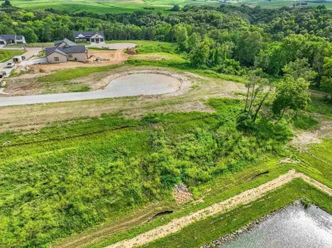 Lot 81 Waterbridge Dubuque IA 52003