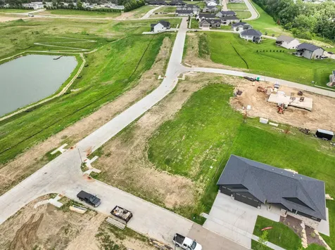 Lot 76 Waterbridge Dubuque IA 52003