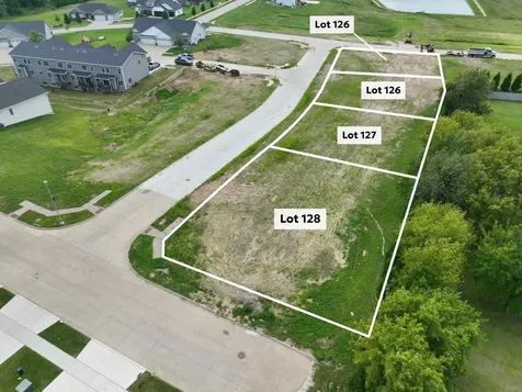 Lot 126 Edenbrook Dubuque IA 52003