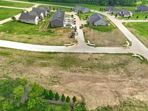 Lot 126 Edenbrook Dubuque IA 52003