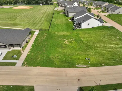 Lot 24 Rolling Creek Dubuque IA 52003