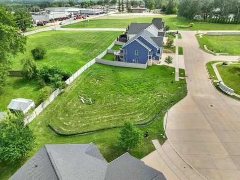 Lot 35 Fieldstone Dubuque IA 52003