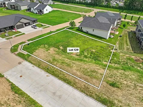 Lot 129 Rolling Creek Dubuque IA 52003