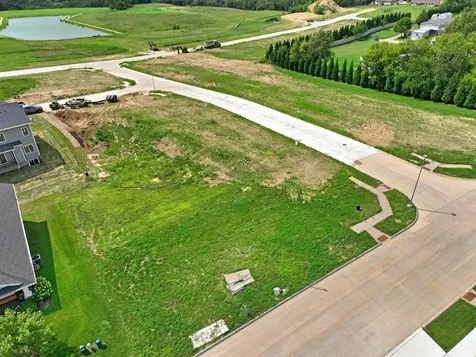 Lot 129 Rolling Creek Dubuque IA 52003