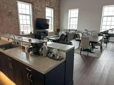 1199 Central Dubuque IA 52001