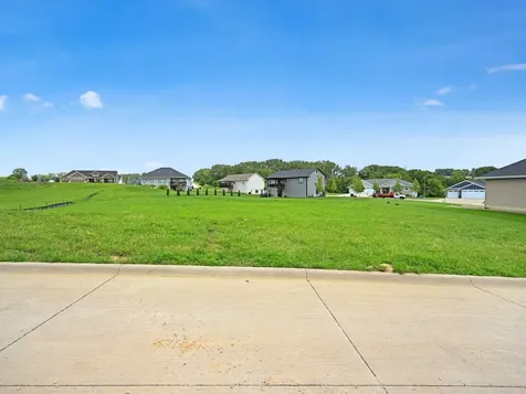Lot 64 South Pointe Dubuque IA 52003