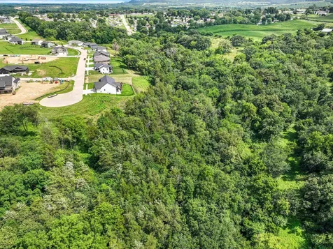 Lot 55 South Pointe Dubuque IA 52003