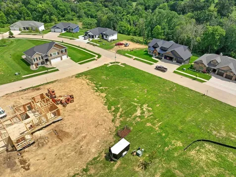 Lot 62 South Pointe Dubuque IA 52003