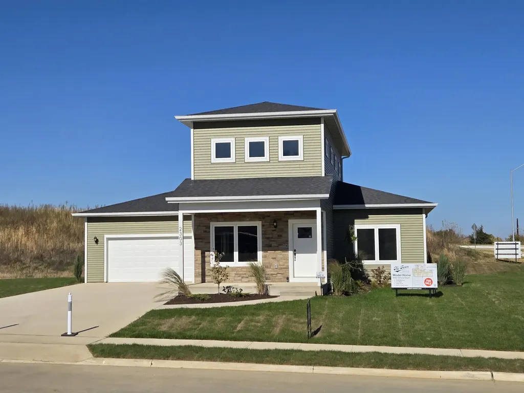 2303 Tiffany Dubuque IA 52002