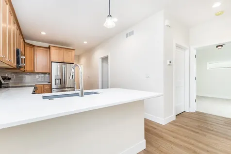 2303 Tiffany Dubuque IA 52002