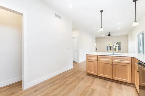 2303 Tiffany Dubuque IA 52002
