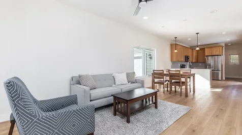 2303 Tiffany Dubuque IA 52002