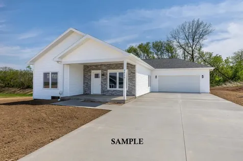 Lot 8 Tiffany Dubuque IA 52001