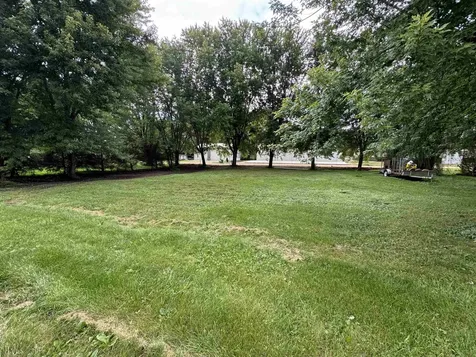 Lot S Fourth Guttenberg IA 52052