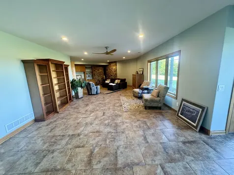 15441 Stacie Dubuque IA 52002