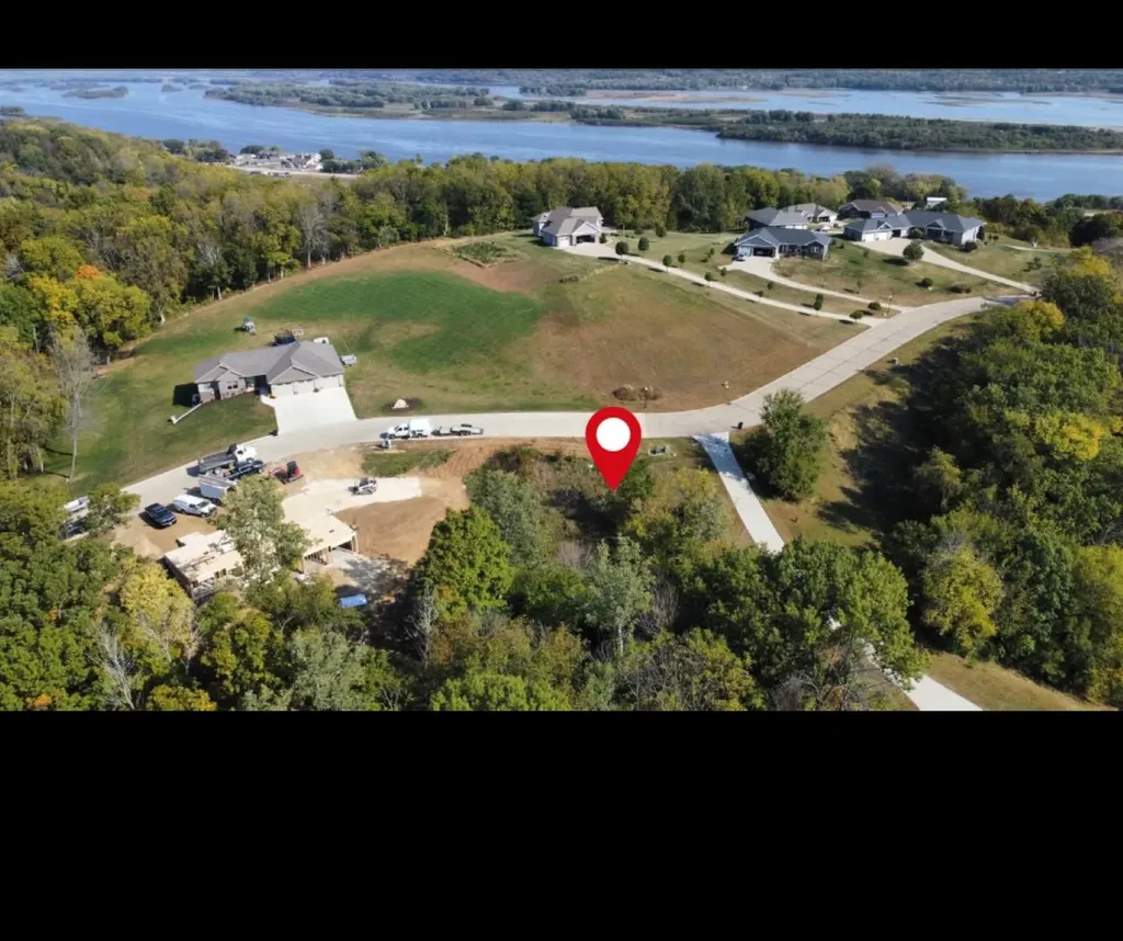 122 Riviera Bellevue IA 52031