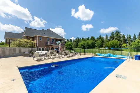 2189 Tuscany Ridge Dubuque IA 52002
