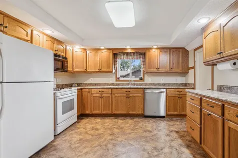 708 N Franklin Manchester IA 52057