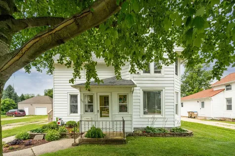 708 N Franklin Manchester IA 52057
