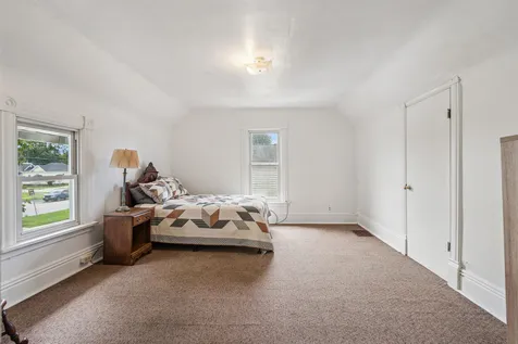 708 N Franklin Manchester IA 52057