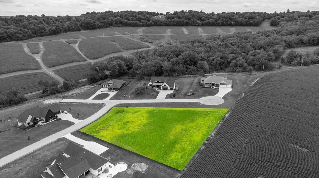 Lot 9 Alea Dubuque IA 52003