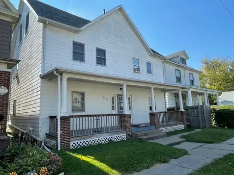 2575 Jackson Dubuque IA 52001