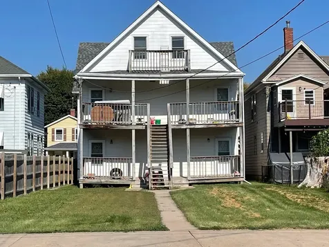 2575 Jackson Dubuque IA 52001