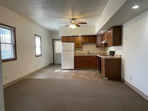 2575 Jackson Dubuque IA 52001