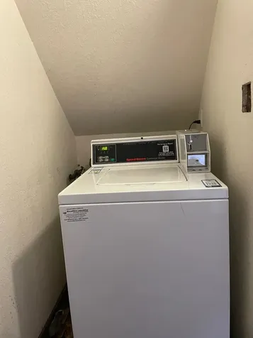 2575 Jackson Dubuque IA 52001