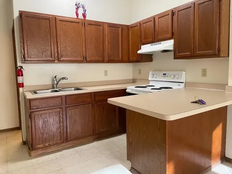 2340 Central Dubuque IA 52001