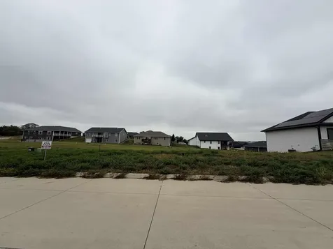 Lot 62 Rustic Point Dubuque IA 52002