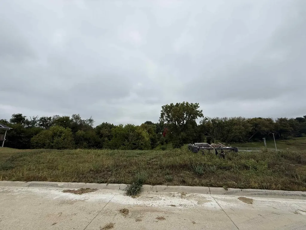 Lot 59 Rustic Point Dubuque IA 52002