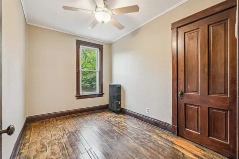 2071 N Main Dubuque IA 52001