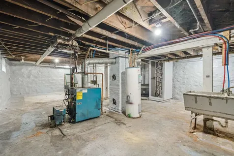 2071 N Main Dubuque IA 52001