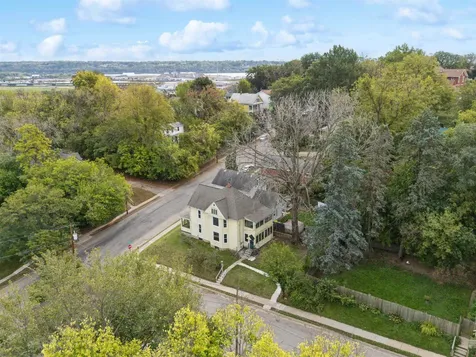 2071 N Main Dubuque IA 52001