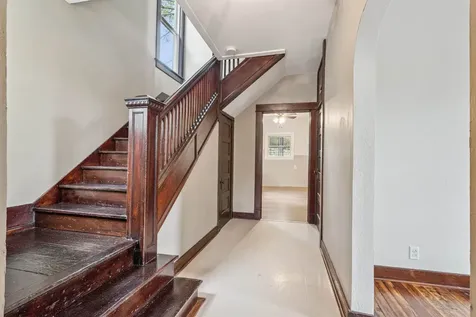 2071 N Main Dubuque IA 52001