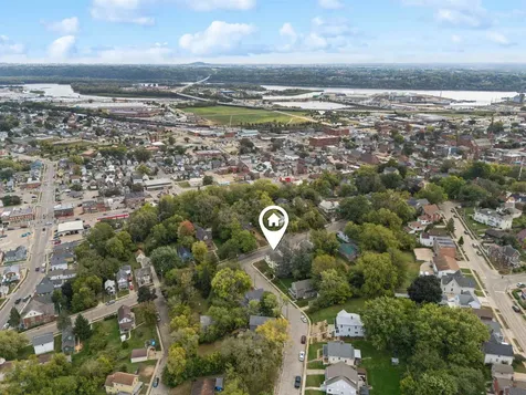 2071 N Main Dubuque IA 52001