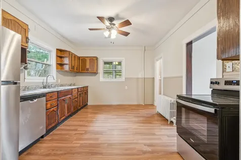 2071 N Main Dubuque IA 52001