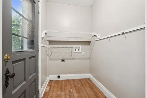 2071 N Main Dubuque IA 52001