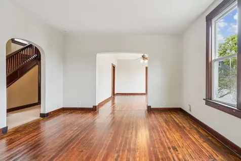 2071 N Main Dubuque IA 52001