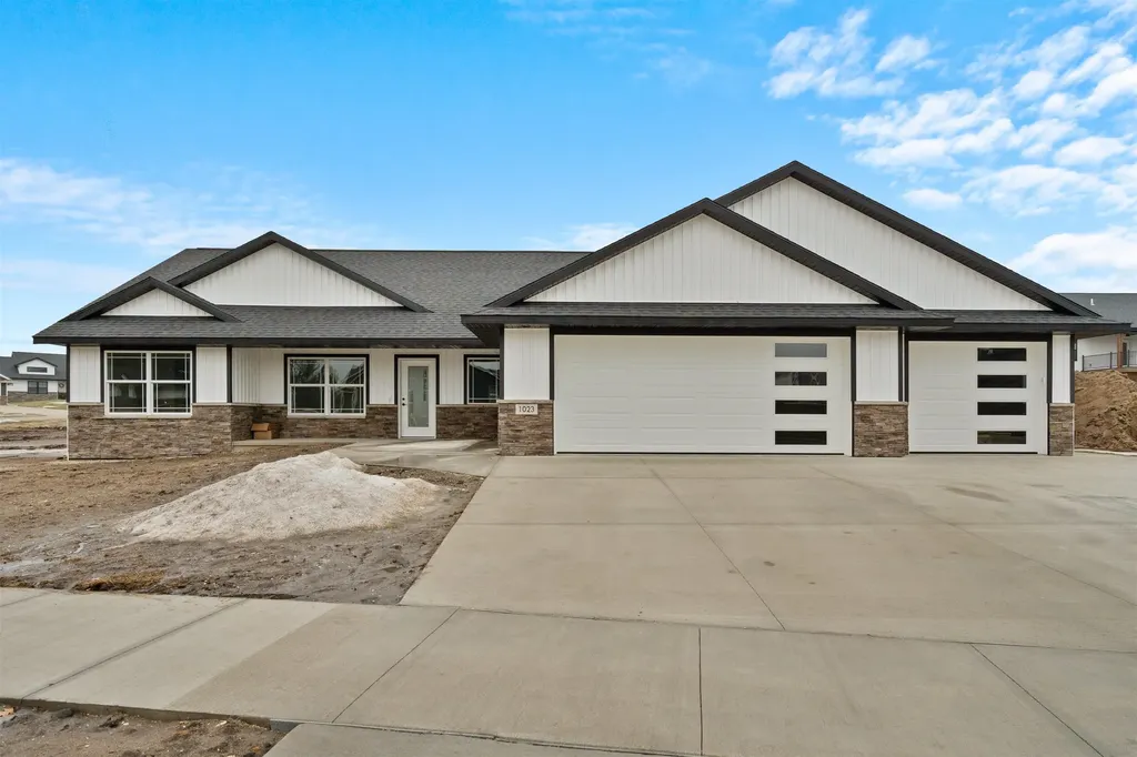 Manchester IA, 1023 Oakview