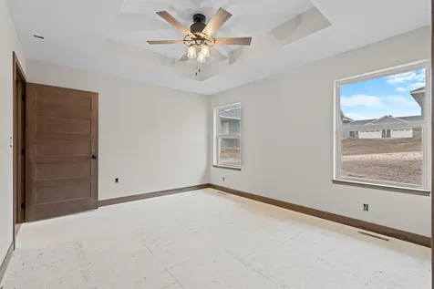 1023 Oakview Manchester IA 52057-0000