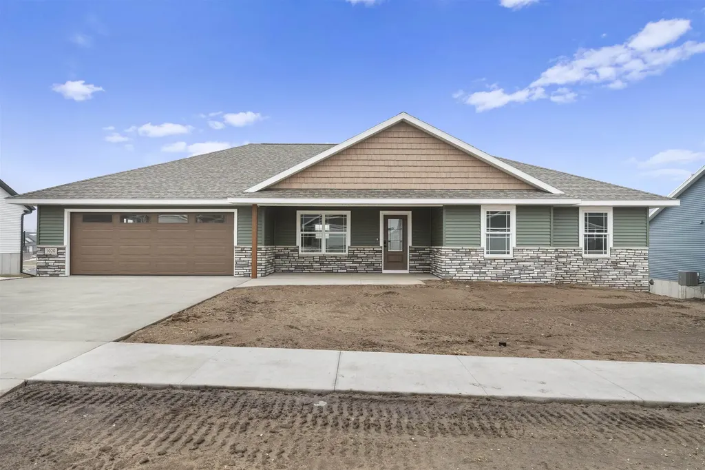Manchester IA, 1020 Sage Oak