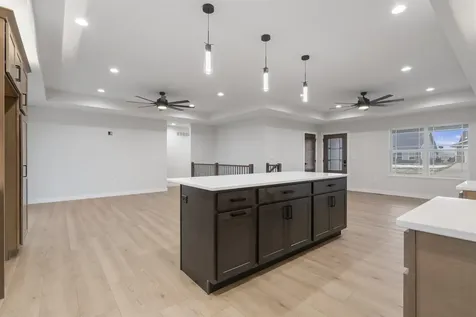 1020 Sage Oak Manchester IA 52057