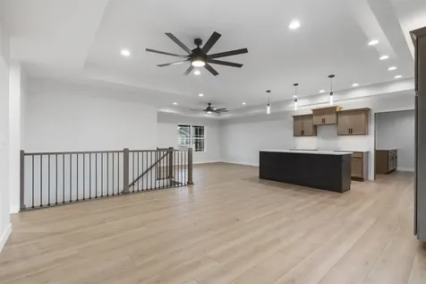 1020 Sage Oak Manchester IA 52057