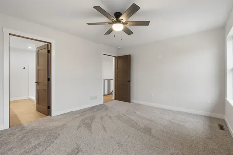 1020 Sage Oak Manchester IA 52057