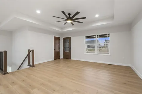 1020 Sage Oak Manchester IA 52057