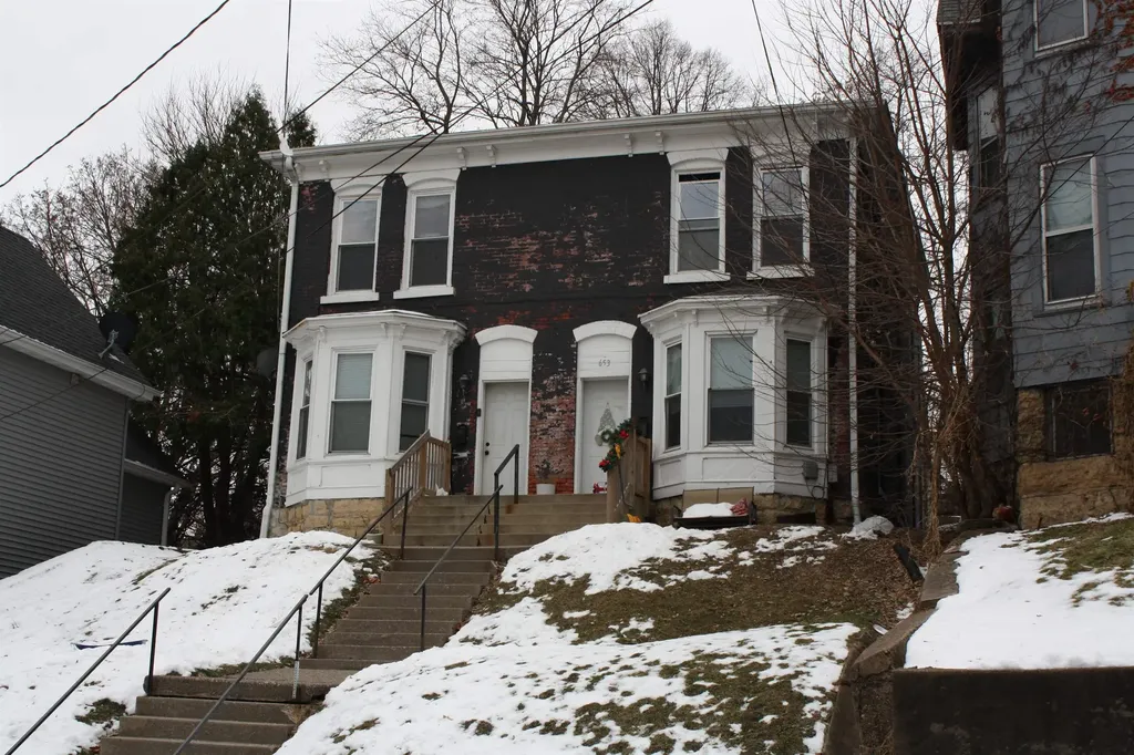 651 Caledonia Dubuque IA 52001